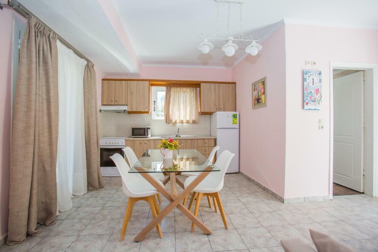 Laura Beach House Apartment